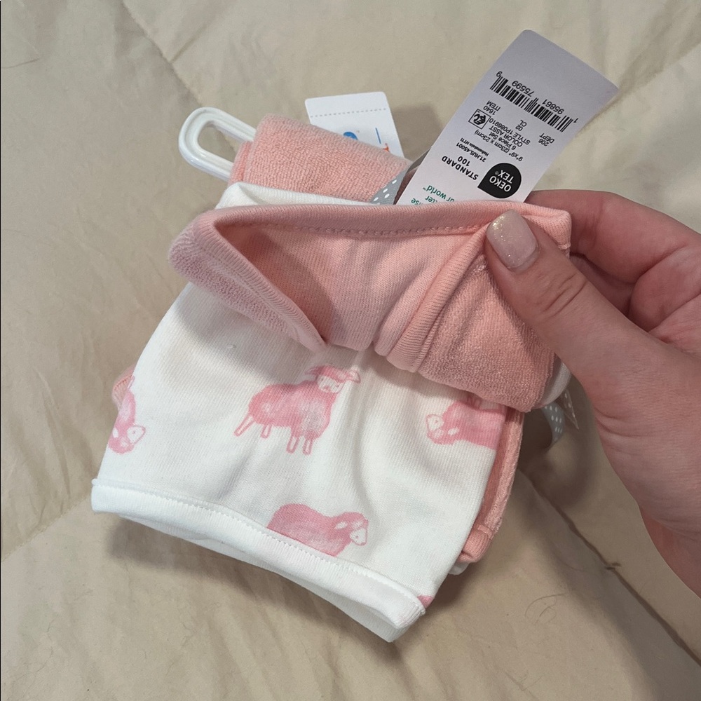 Carter's Soft Pink and White Baby Girl Washcloth 2 Sets of 6 - Picture 3 of 5